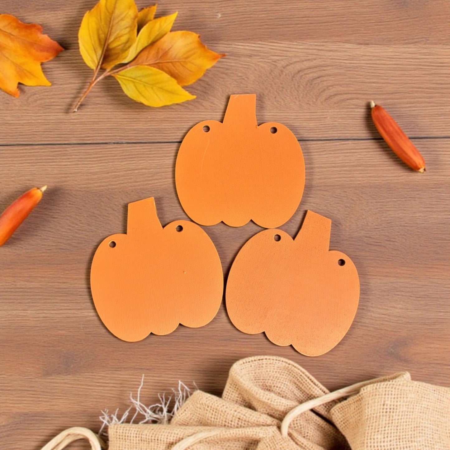 🎃 Wooden Pumpkin Garland – Hand-Painted Fall Décor